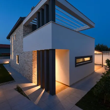 Villa Pjaula